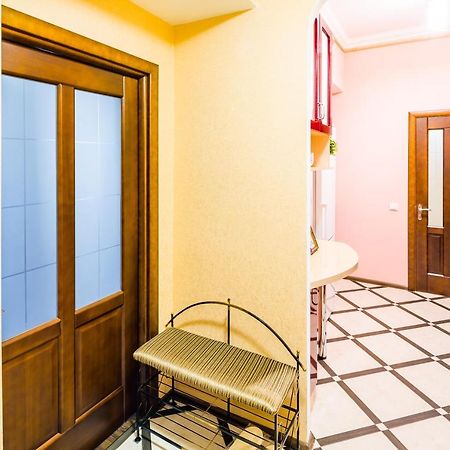 Avangard Anna Apartment リヴィウ エクステリア 写真